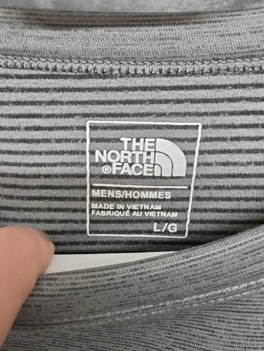 The North Face Men's Long-Sleeve Crew Fleece Light Gray sz Large